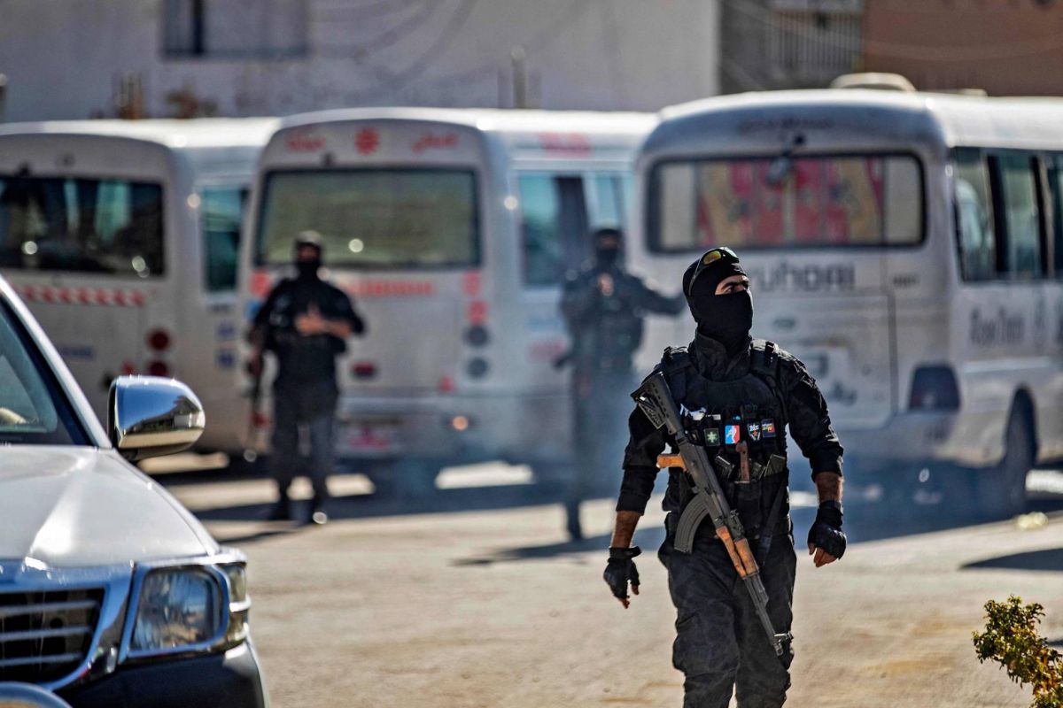 Les Kurdes remettent au Tadjikistan des femmes et des enfants de jihadistes