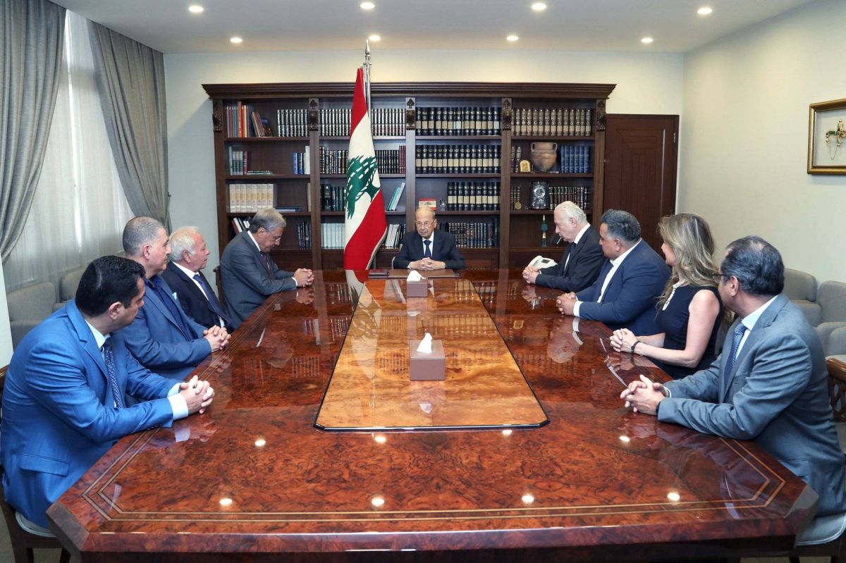 Aoun appelle à 