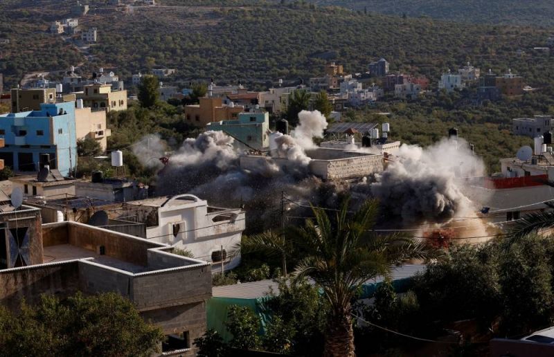 L'armée israélienne détruit les maisons de Palestiniens accusés d'un meurtre