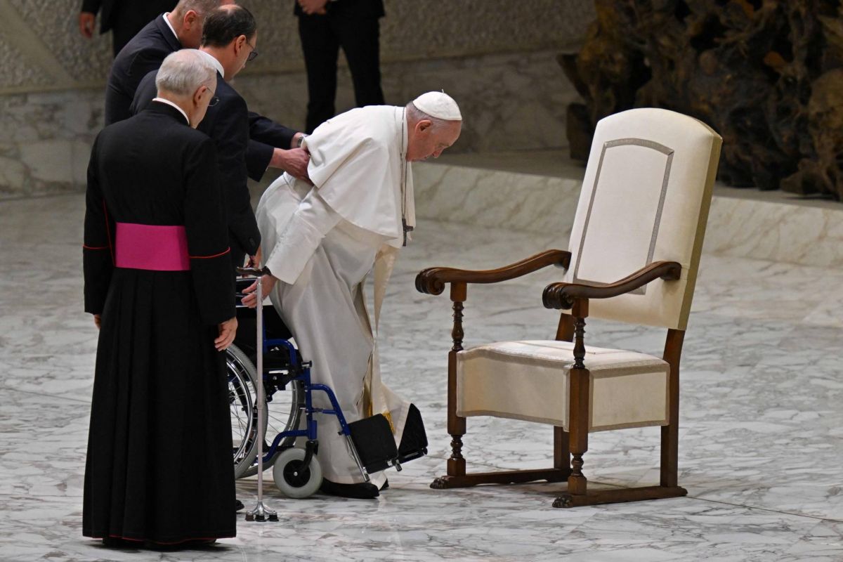 Le pape dit avoir reçu comme une 