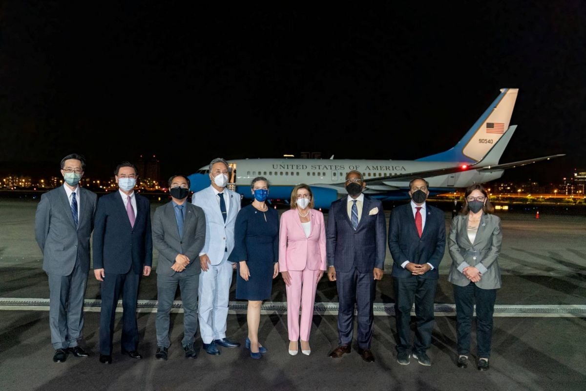Nancy Pelosi défie Pékin et atterrit à Taïwan