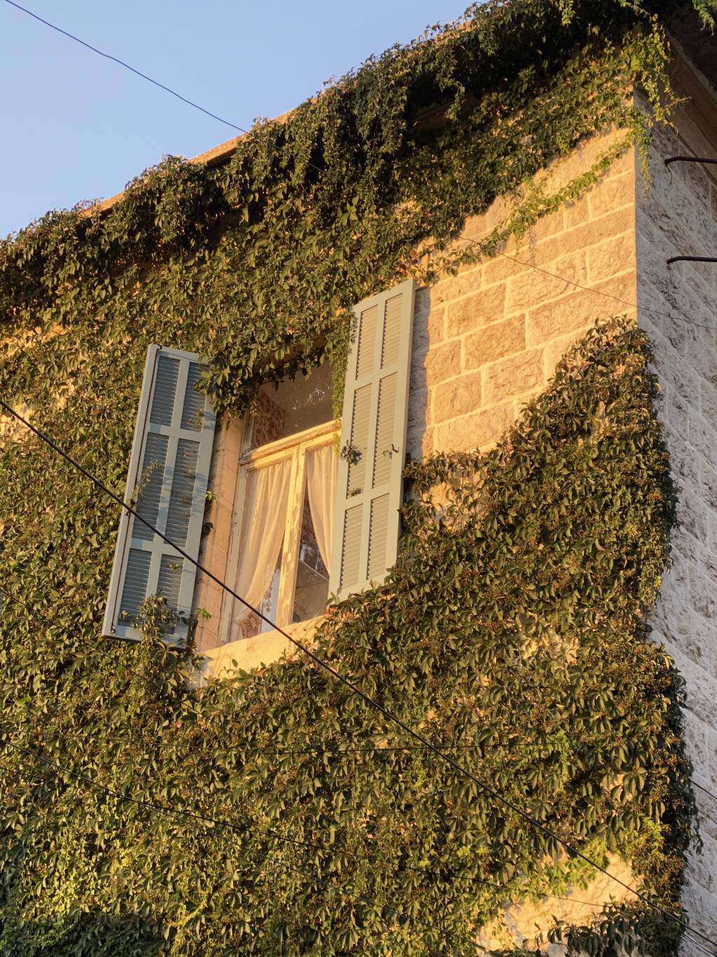 Les maisons de l’été où le « 4 août » n’est (presque) pas passé