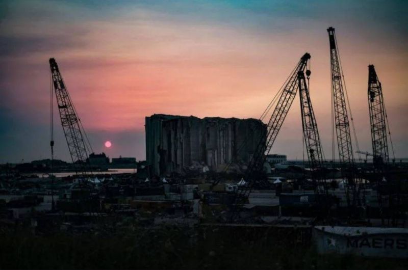Port de Beyrouth : une deuxième partie des silos menace de s'effondrer 
