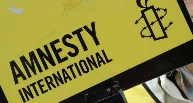 Un homme condamné pour vol amputé des doigts, selon Amnesty