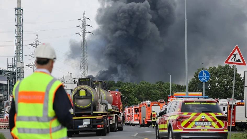 Feu de forêt à Berlin après une explosion dans un dépôt de munitions