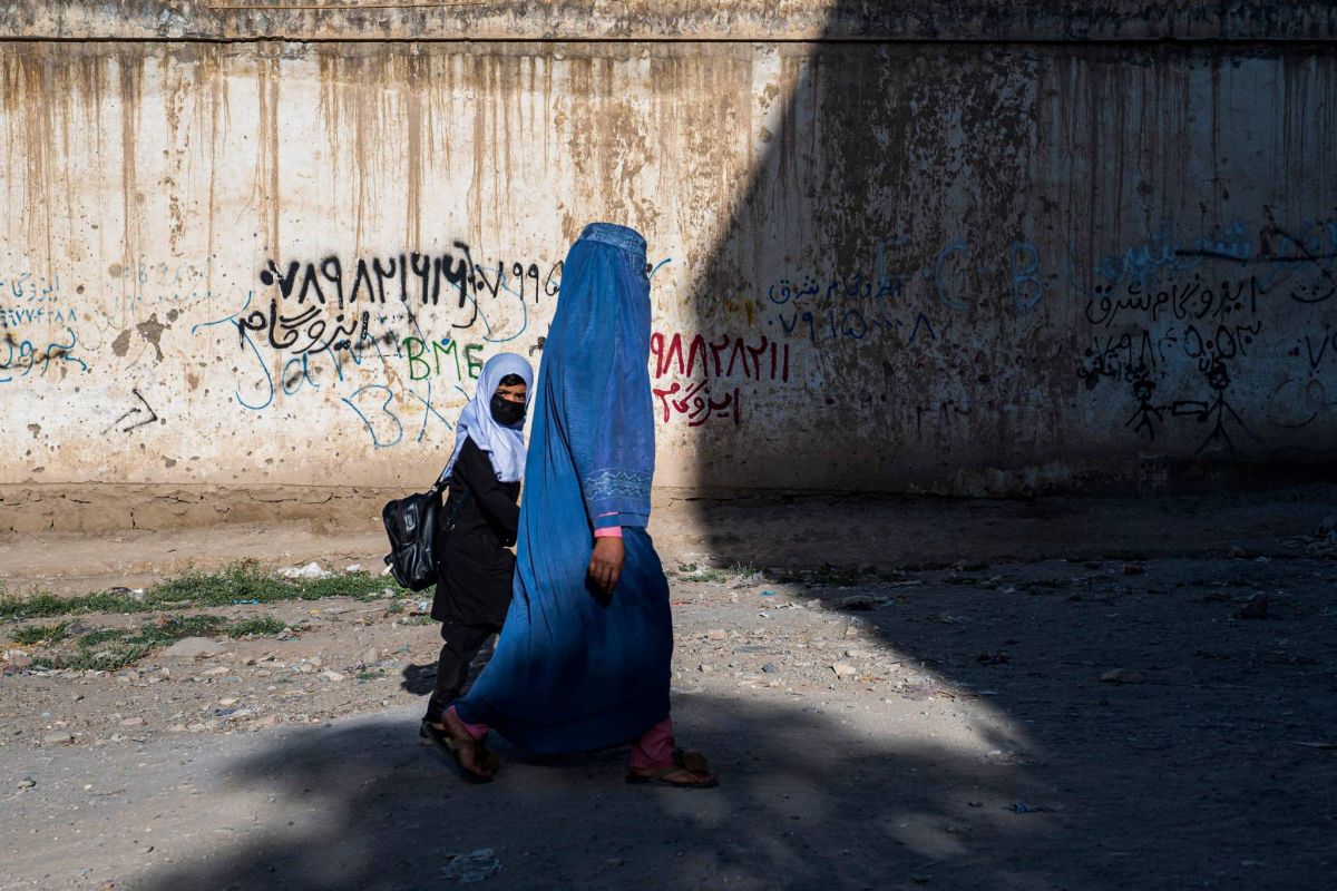Des talibans tirent en l'air à Kaboul pour disperser une manifestation de femmes