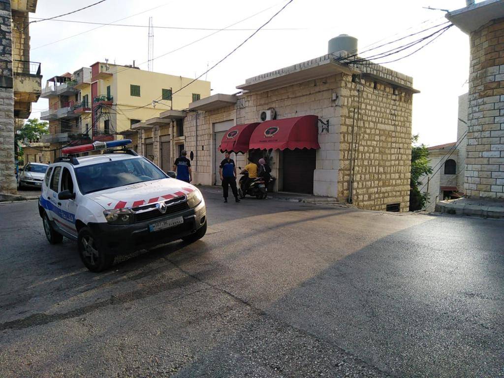 Au Liban, des municipalités resserrent l’étau autour des réfugiés syriens Au Liban, des municipalités resserrent l’étau autour des réfugiés syriens