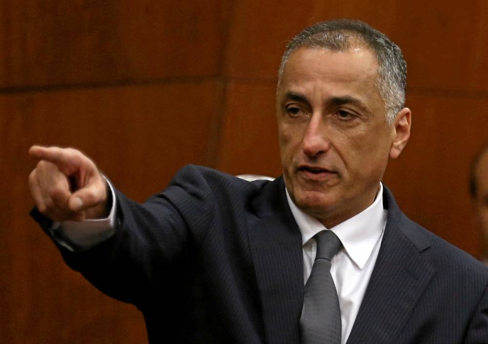 Le gouverneur de la Banque centrale démissionne en pleine crise économique