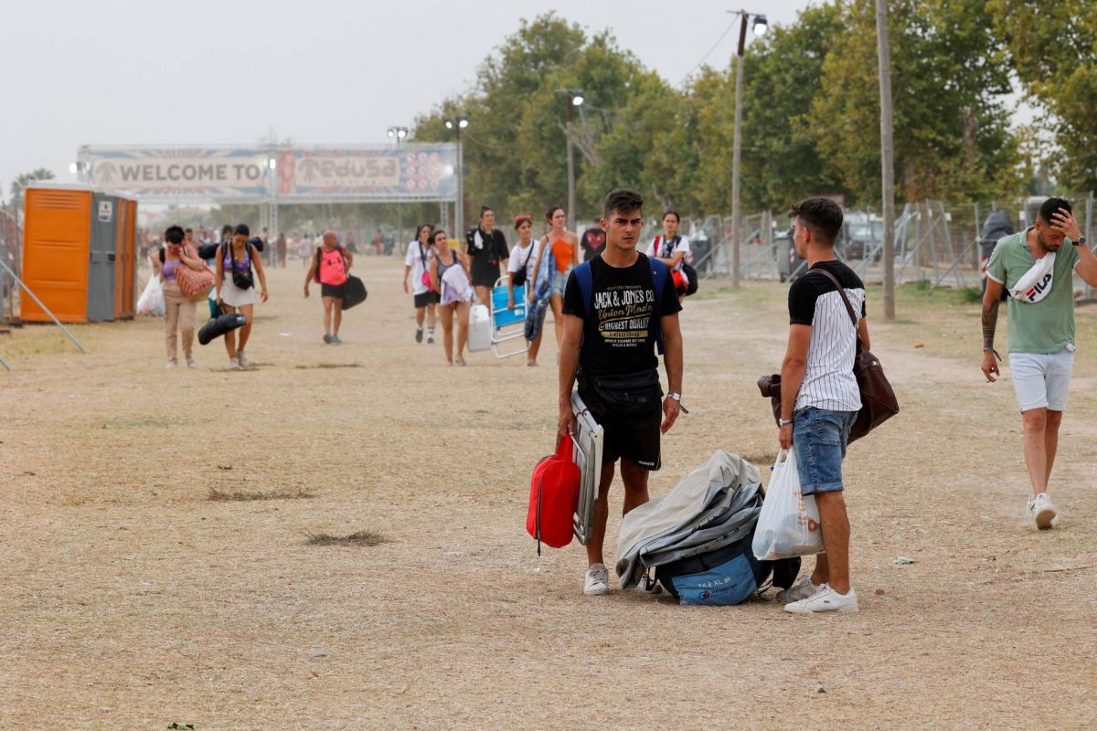 Bourrasque de vent sur un festival : un mort, des dizaines de blessés