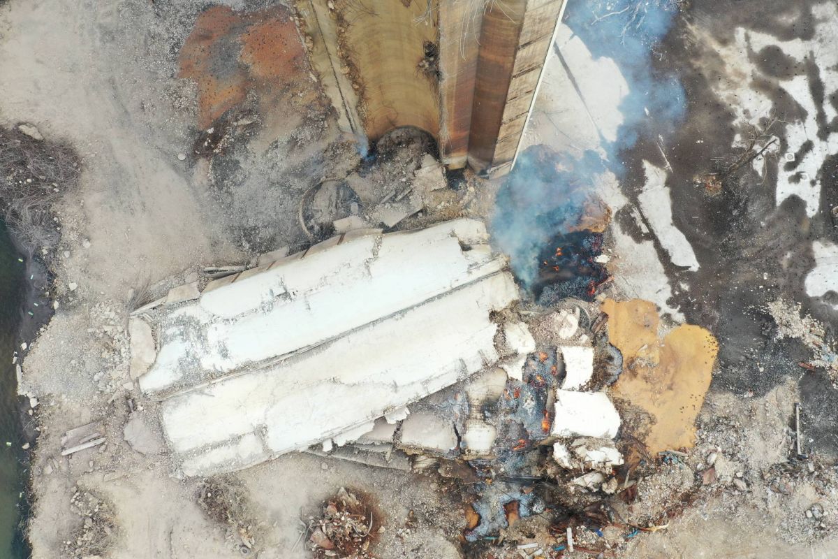 No toxic substances present in air around Beirut port silos: environment minister No toxic substances present in air around Beirut port silos: environment minister
