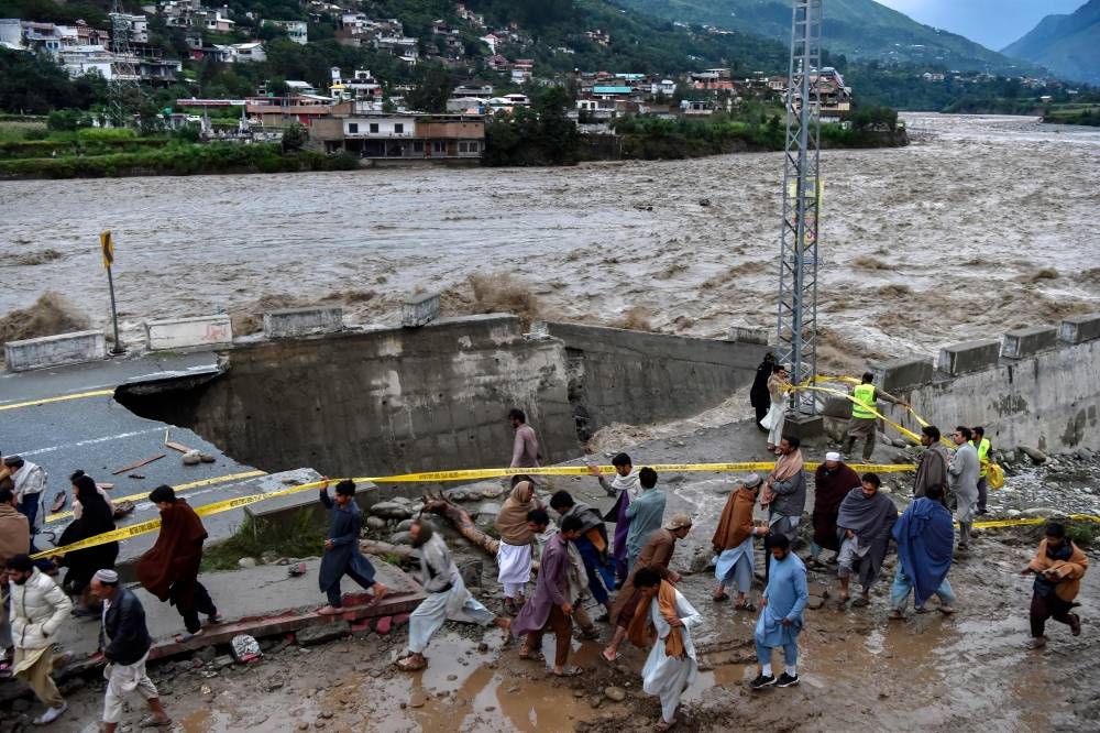 Plus de 1.000 morts, le sud se prépare à un nouveau déluge