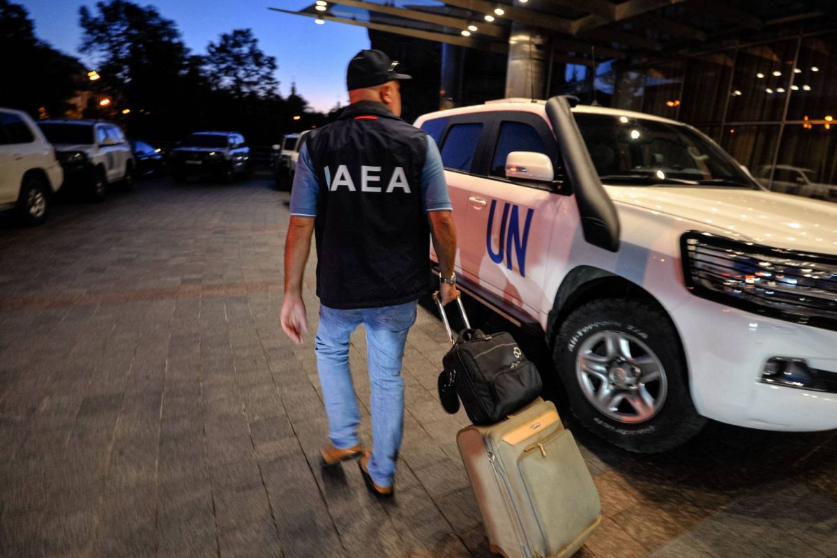 Une équipe de l'AIEA en route vers la centrale de Zaporijjia Une équipe de l'AIEA en route vers la centrale de Zaporijjia