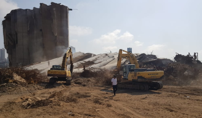 Silos du port de Beyrouth : le retrait des remblais a commencé