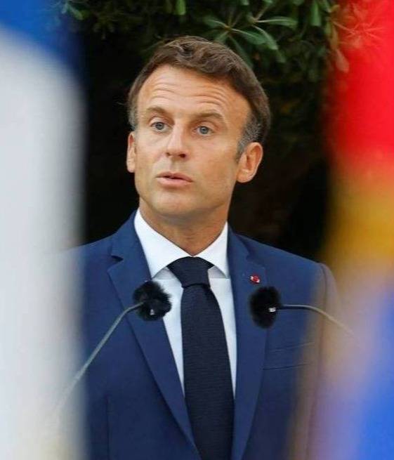 Macron appelle à n'avoir 