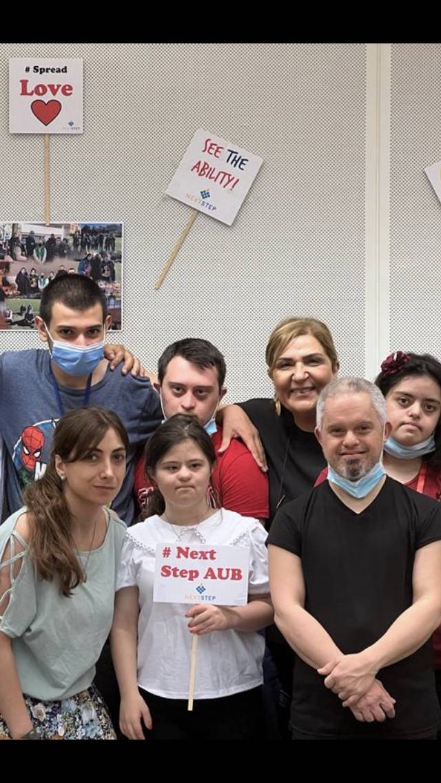 Next Step AUB prépare les jeunes à besoins spécifiques au monde du travail Next Step AUB prépare les jeunes à besoins spécifiques au monde du travail