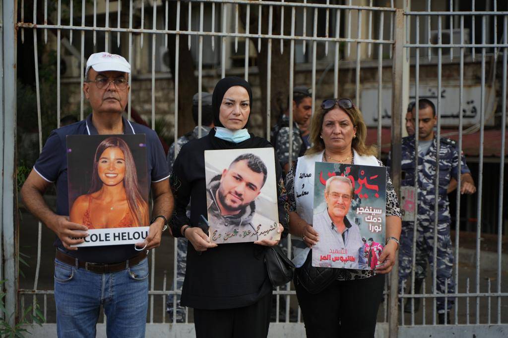 Families of Aug. 4 victims gather for second day to protest appointment of alternative judge Families of Aug. 4 victims gather for second day to protest appointment of alternative judge