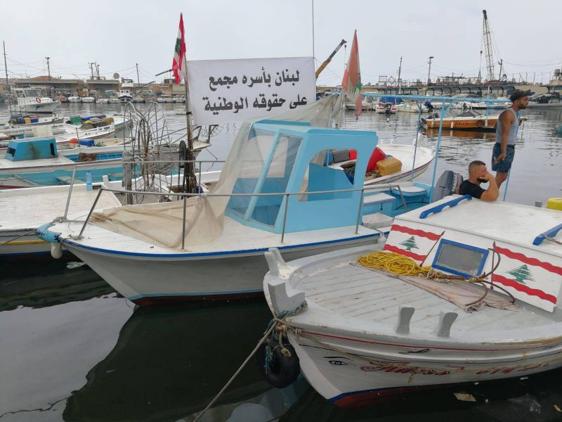 Du Nord au Sud, des bateaux arborent des slogans affirmant le droit du Liban à ses richesses gazières