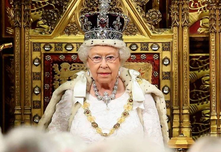 Elizabeth II, le devoir avant tout