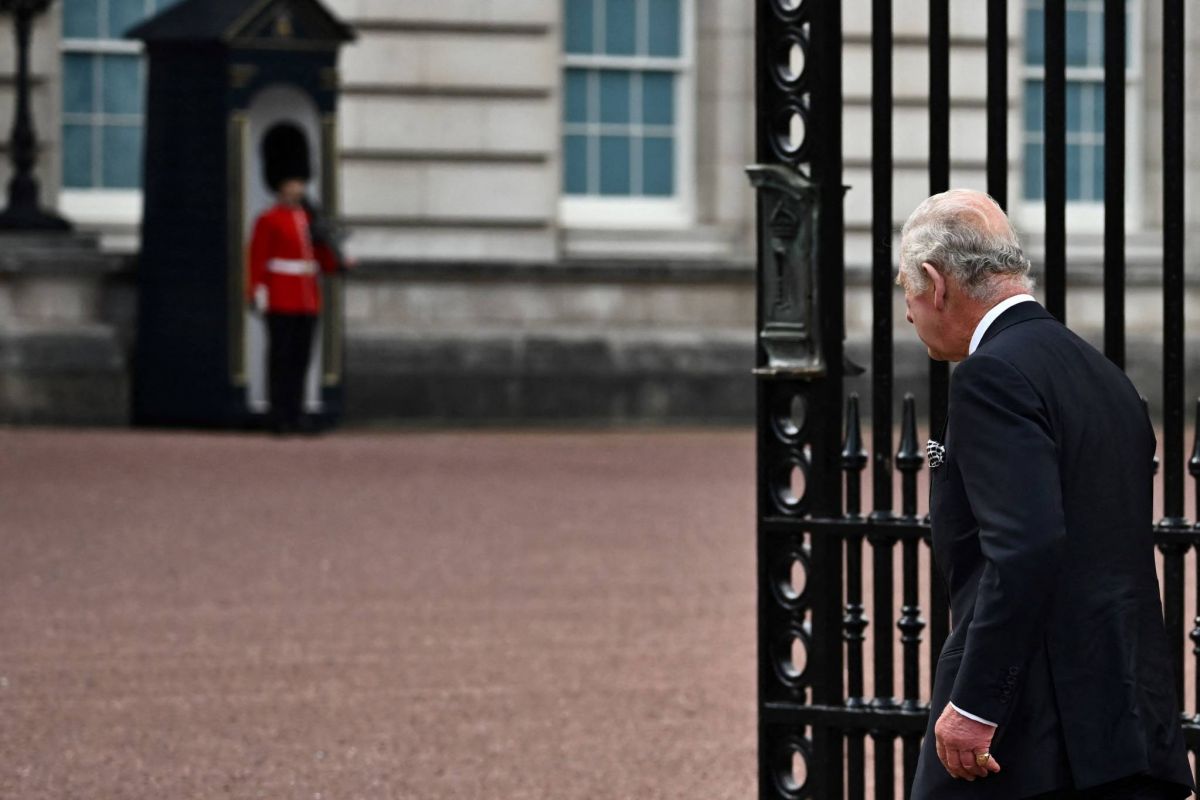 Charles III assume de prendre la suite... jusqu’au bout
