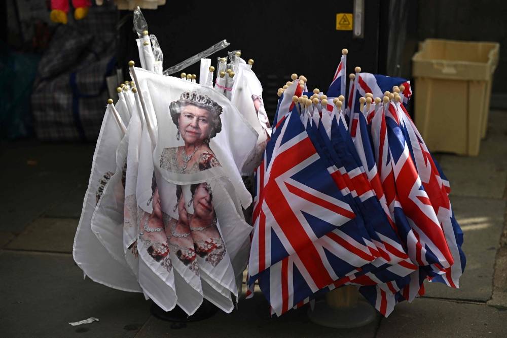 Après des heures d'attente, les adieux des Britanniques à Elizabeth II