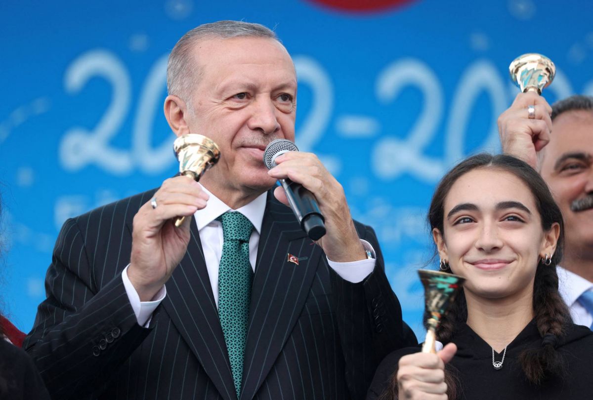 Erdogan urges end to war In Ukraine 'as soon as possible'
