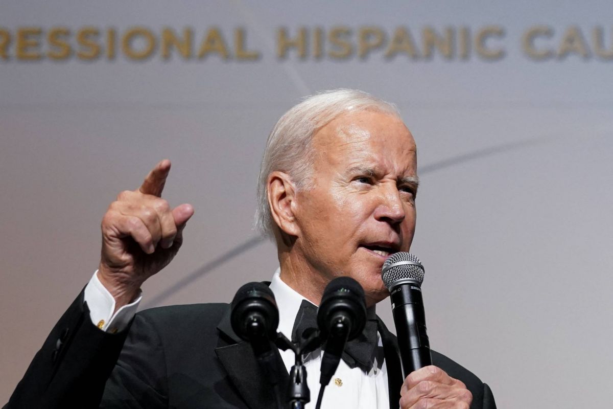 Biden met Poutine en garde contre l'utilisation d'armes chimiques en Ukraine