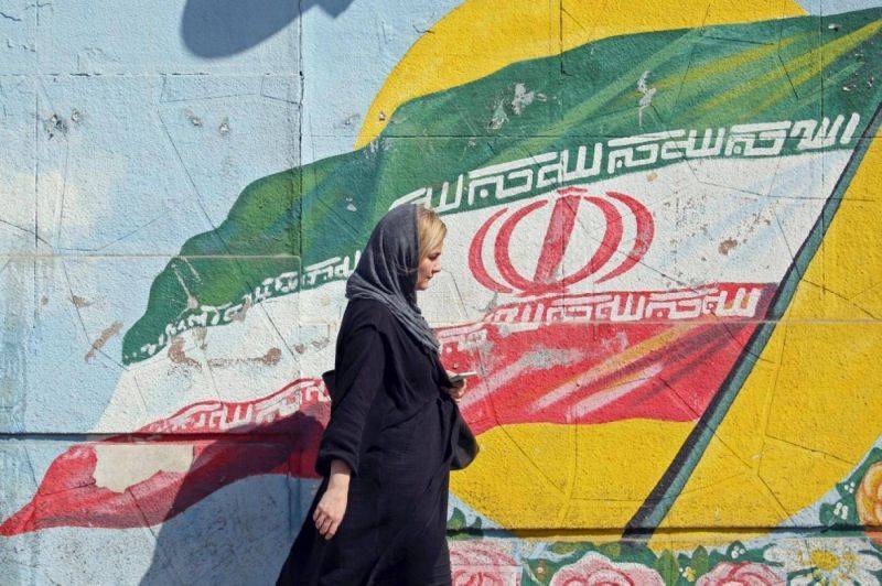 Une femme de 22 ans meurt après son arrestation par la police des moeurs à Téhéran