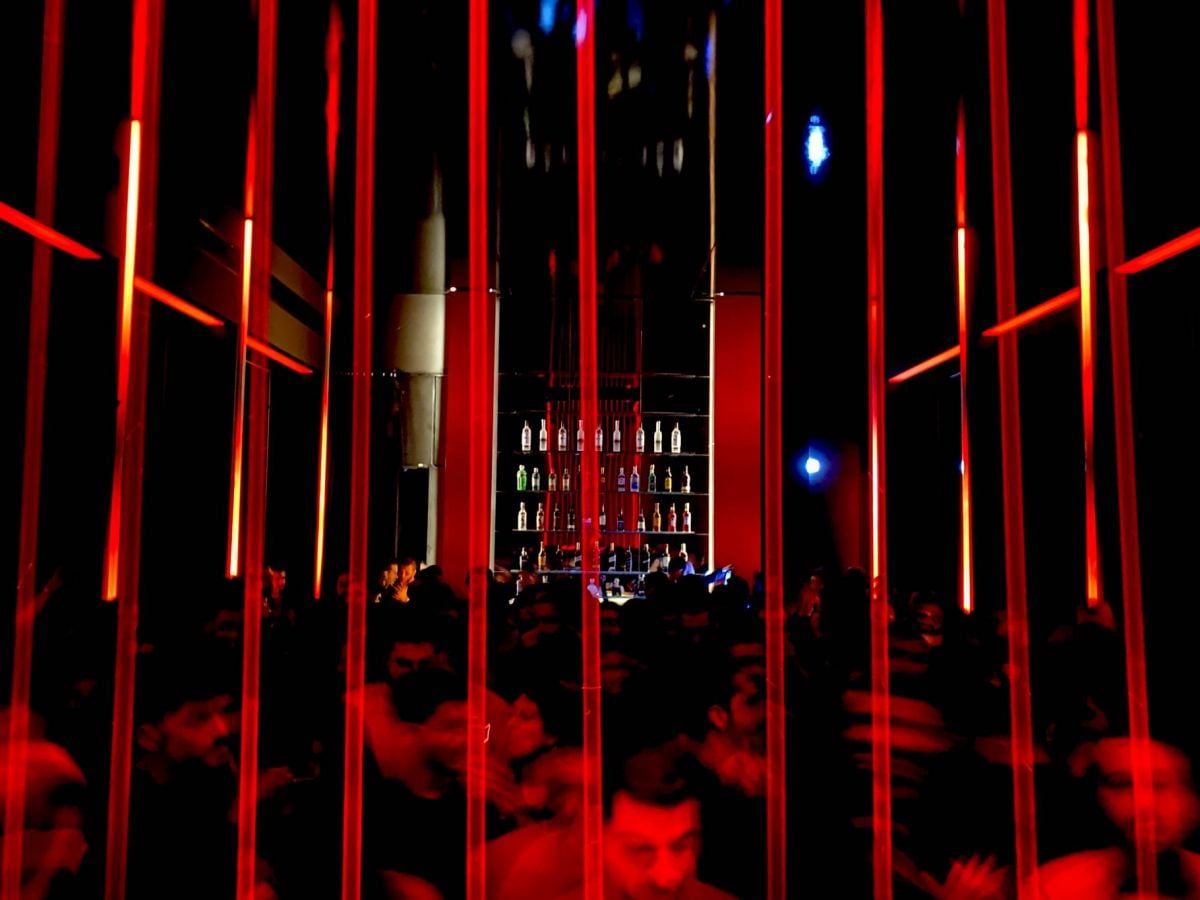« Cocktail » explosif de musique, Clique prend des allures de cathédrale