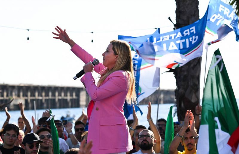Élections en Italie : l’extrême droite en passe de prendre le pouvoir, malgré une forte mobilisation