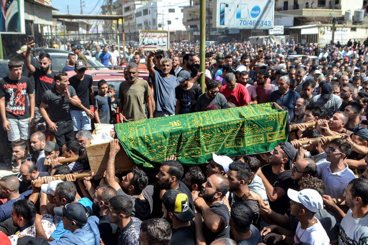 Death toll rises to more than 100 in migrant boat shipwreck off Syria