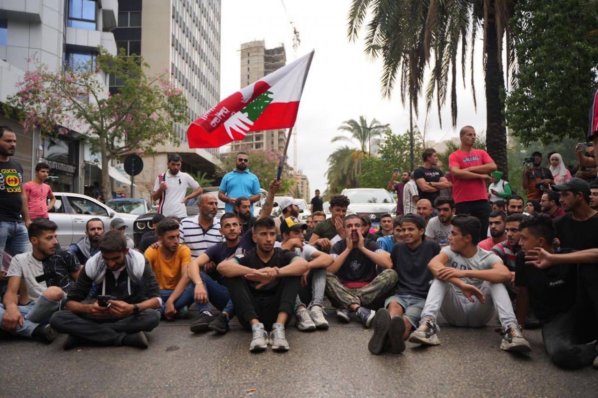 Bank holdup protests, maritime border progress, a new low for the lira: Everything you need to know to start your Tuesday