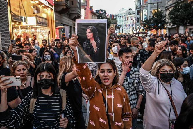 Rights group says Iran protest death toll tops 75 as crackdown intensifies
