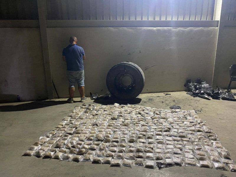 Lebanese customs in Tripoli seize Captagon pills hidden in the tire of a truck