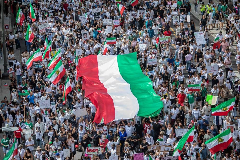 Au moins 92 personnes tuées dans les manifestations