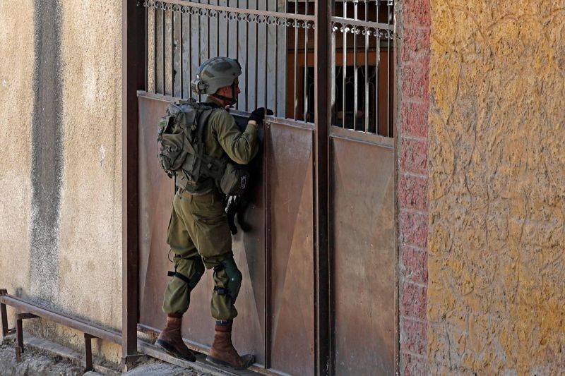 Israeli army shoots dead two Palestinians in West Bank raid