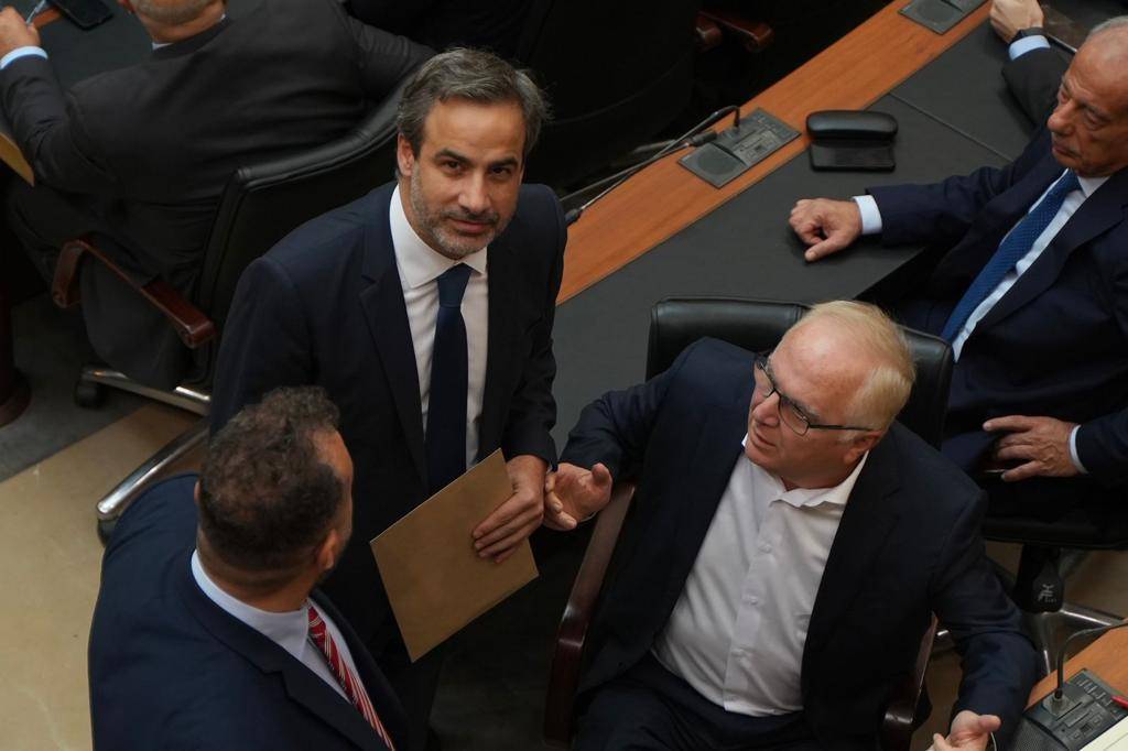 No president chosen, new measures target irregular migration, bank employees protest: Everything you need to know to start your Friday No president chosen, new measures target irregular migration, bank employees protest: Everything you need to know to start your Friday