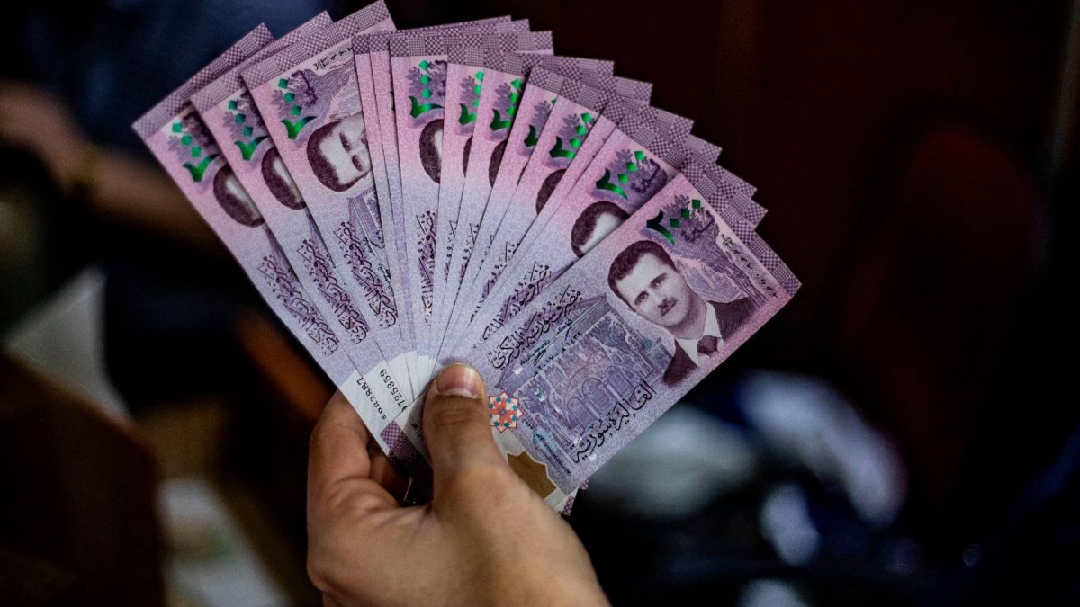 Syrian pound hits record low on black market Syrian pound hits record low on black market