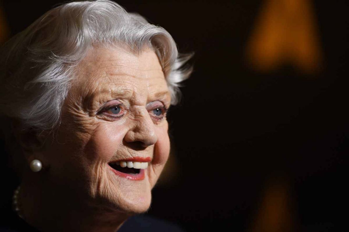 Angela Lansbury, l’inoxydable mamie-détective d’« Arabesque », est morte à 96 ans