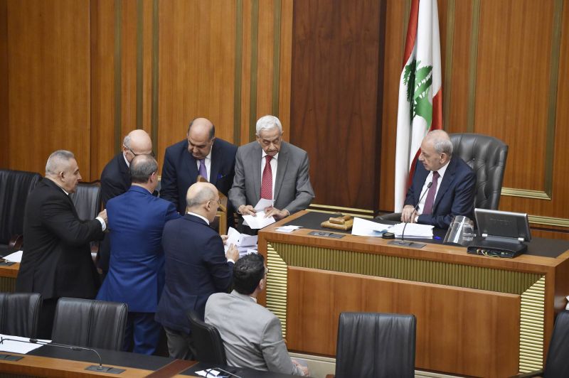 Le Parlement reconduit les membres de son bureau, Mneimné hors de la commission des Finances