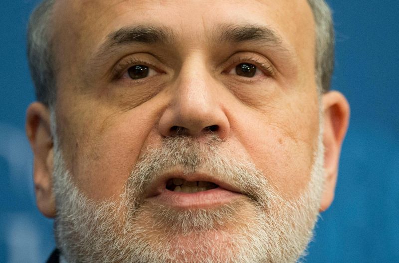 Le Nobel d'économie à trois experts des banques, dont l'ex-chef de la Fed Bernanke