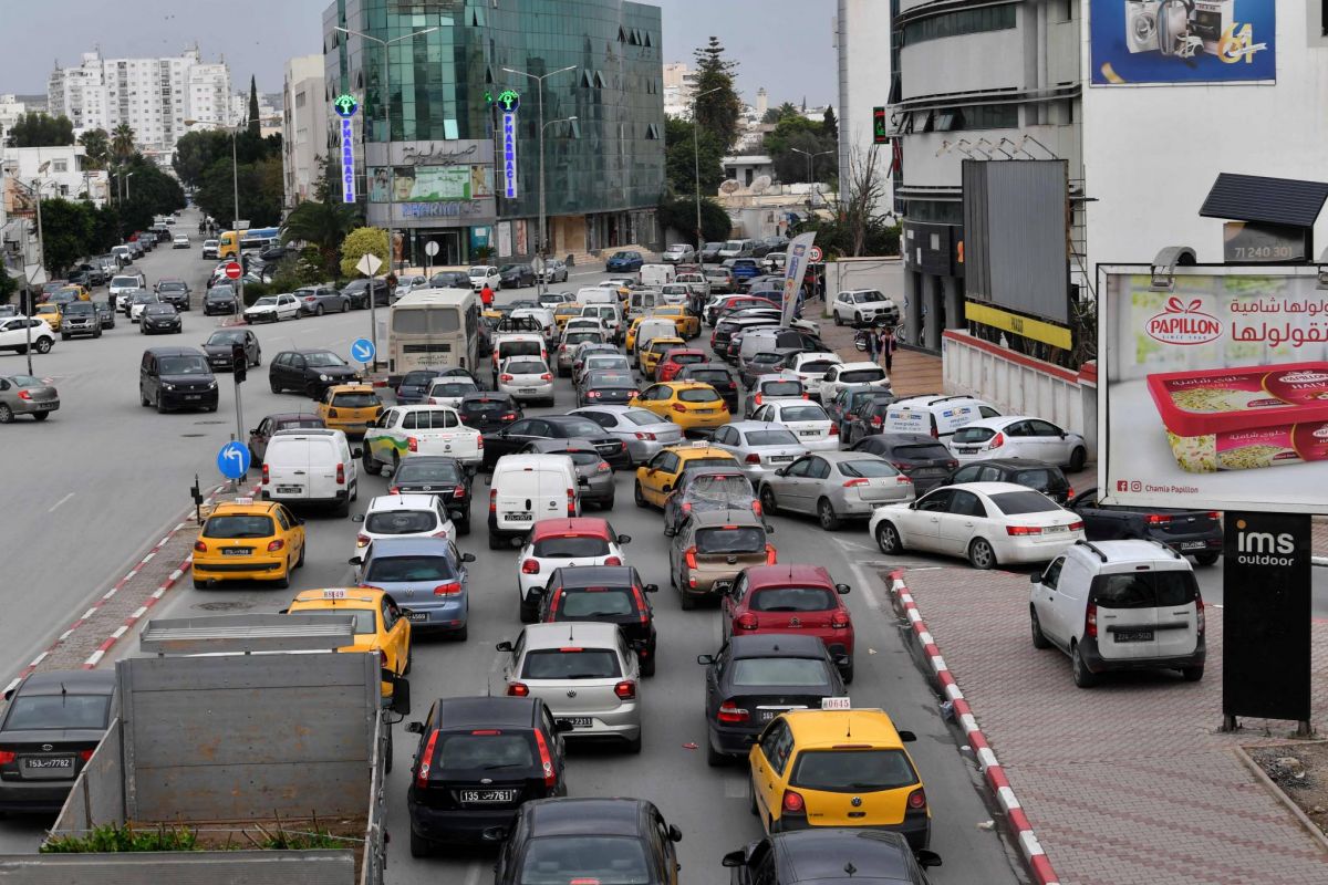 Fortes perturbations de l'approvisionnement en carburant à Tunis