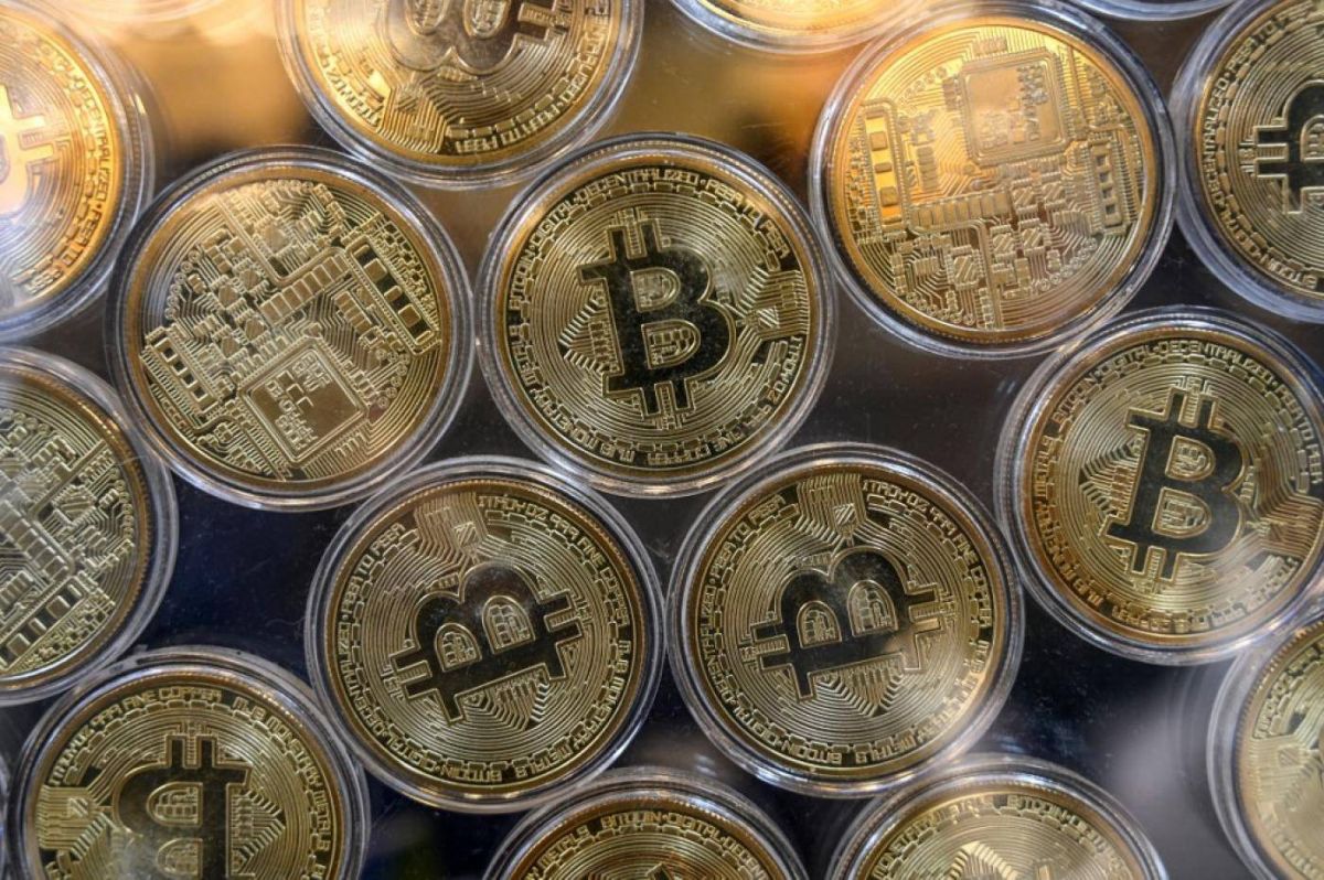 Fraudes aux cryptomonnaies : des autorités dépassées et des victimes démunies