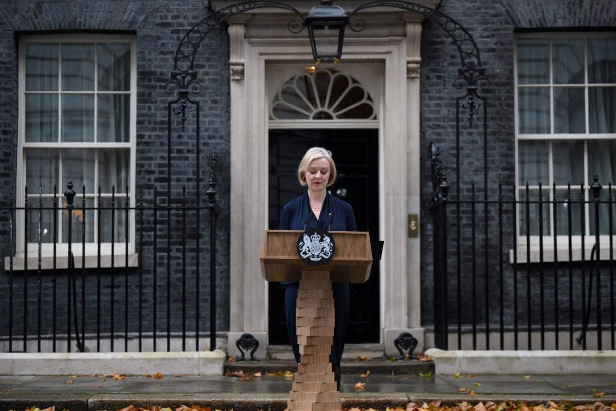 Liz Truss jette l’éponge