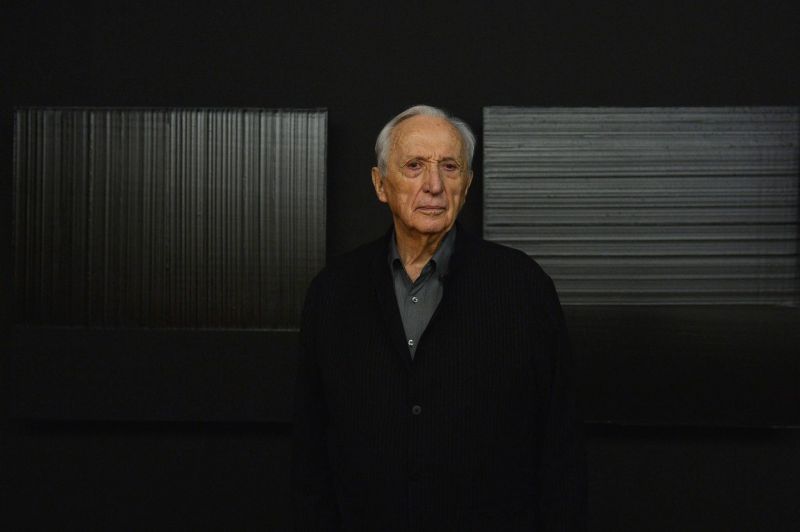 Pierre Soulages, star mondiale de la peinture française, est mort à 102 ans