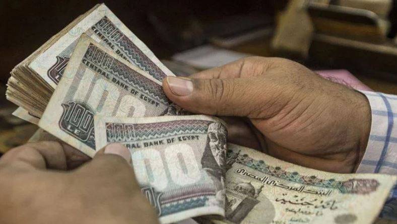 Egypt's currency slides as IMF deal triggers new FX regime