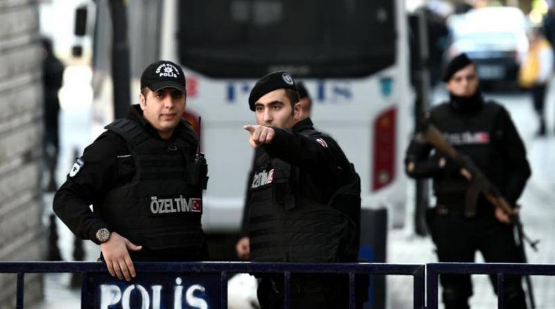 Turkey police raid pro-Kurdish news outlets, detain Journalists