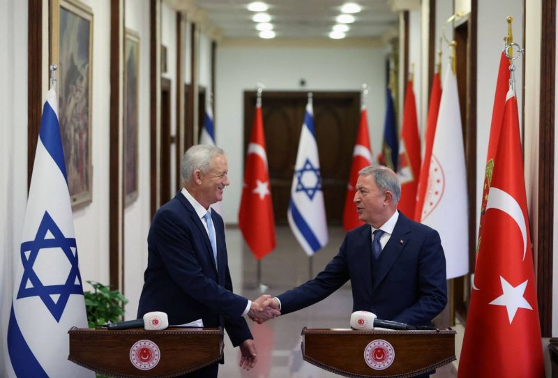 Israel, Turkey defense ministers agree to thaw in chilly ties