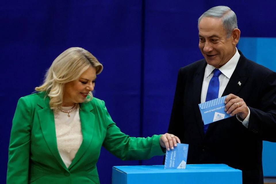 Netanyahu poised for comeback in Israeli election, exit polls show Netanyahu poised for comeback in Israeli election, exit polls show