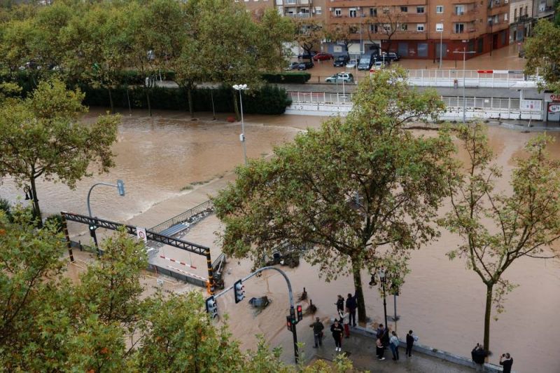 Un orage paralyse l'aéroport de Valence en Espagne