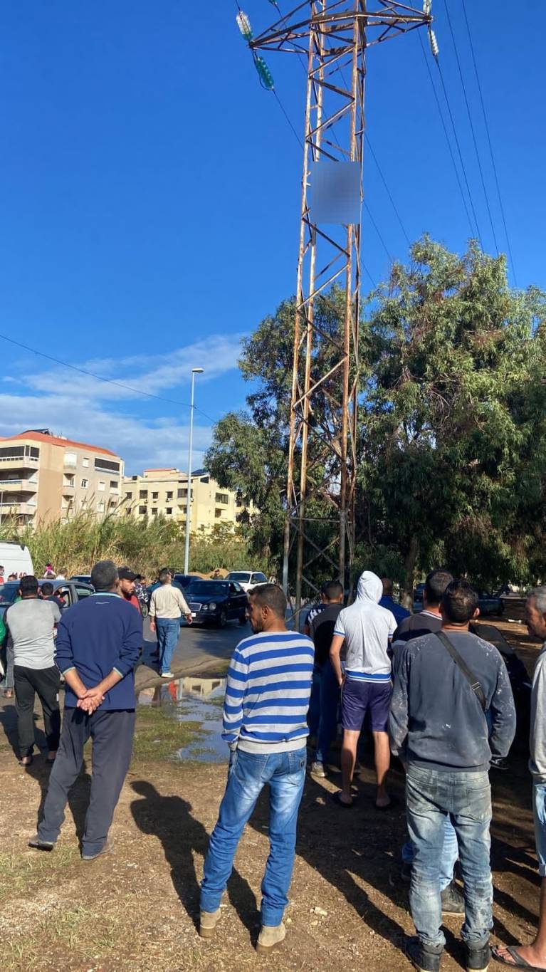 Man found dead, electrocuted, on a pole in Tripoli